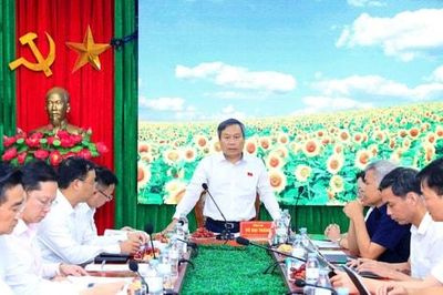 Chủ tịch UBND TP Hà Nội Vũ Đại Thắng trực tiếp tháo gỡ khó khăn cho các xã, phường Tùng Thiện, Sơn Tây, Đoài Phương