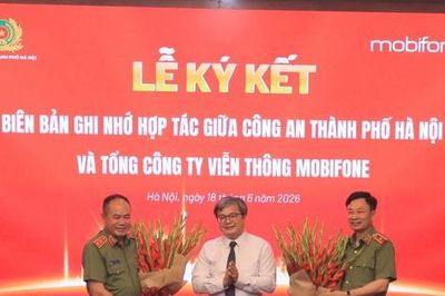 Công an Hà Nội và MobiFone hợp tác thúc đẩy chuyển đổi số, xây dựng đô thị thông minh