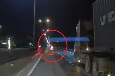 CSGT Hải Phòng dẫn đường đưa sản phụ vỡ ối đến bệnh viện cấp cứu trong đêm