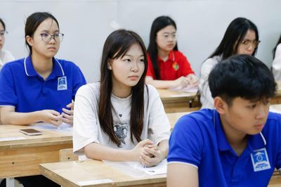 Thi tốt nghiệp THPT 2026: Liệu có 'mưa' điểm 10?
