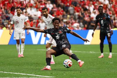 Jonathan David lập hat-trick, Canada thắng 'hủy diệt' Qatar 6-0