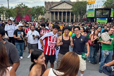 Tình bạn World Cup kỳ lạ giữa Mexico và Hàn Quốc