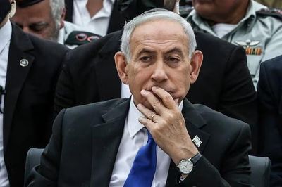 Israel 'choáng váng'