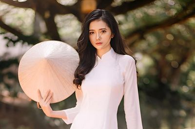 Có một chữ tiếng Việt không mang nghĩa cụ thể nhưng có thể 'cứu' cả cuộc trò chuyện