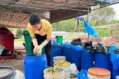 Biến rác thành phân hữu cơ