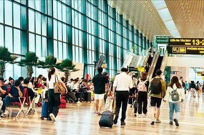 Vi phạm an ninh hàng không bị cấm bay từ 3 tháng đến vĩnh viễn