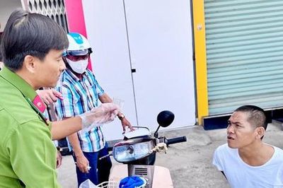 Bắt quả tang đối tượng tàng trữ trái phép chất ma túy từng có 5 tiền án