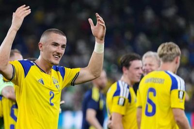 Độc lạ World Cup 2026: Tuyển thủ Thụy Điển nằm trong danh sách... kế vị ngai vàng hoàng gia