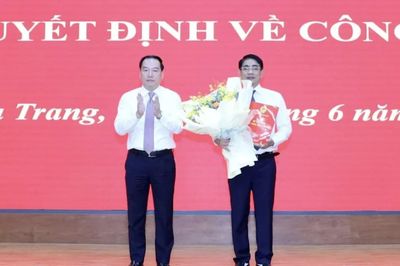 Công bố quyết định của Ban Thường vụ Tỉnh ủy Khánh Hòa về công tac cán bộ