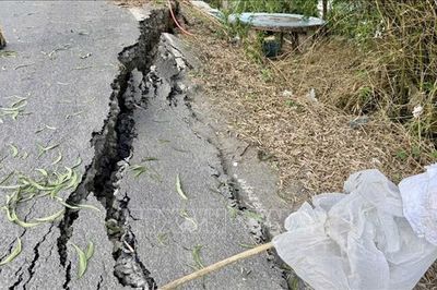 Sạt lở 80m trên tuyến giao thông huyết mạch ở An Giang