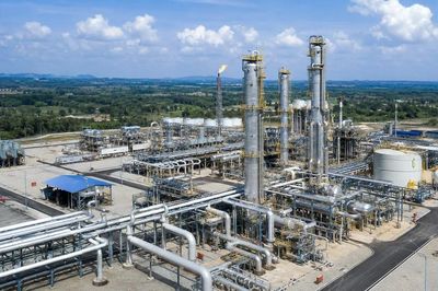 Iran phục hồi 89% công suất hóa dầu