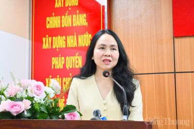 Thúc đẩy thương mại điện tử để ngành thời trang Việt bứt phá