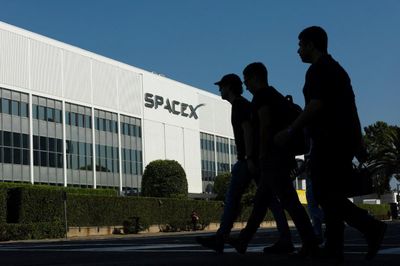Tâm lý FOMO đẩy định giá cổ phiếu SpaceX vượt tất cả mã trong S&P 500