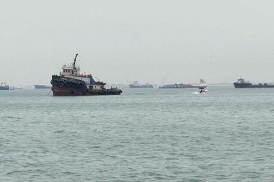 Tàu chở dầu đầu tiên qua eo biển Hormuz sau thỏa thuận Mỹ - Iran