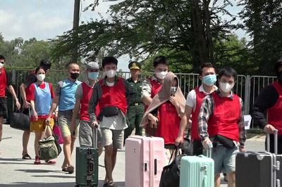 Tiếp nhận 86 công dân Việt Nam do lực lượng chức năng Campuchia trao trả