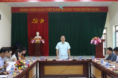 Bí thư Đảng ủy phường Đông Kinh làm việc với Chi bộ khối 3