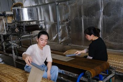 OCOP tạo giá trị mới cho bánh tráng làng Tày