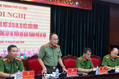 Công an Hà Nội thông tin vụ buôn lậu 1.000 tấn chân gà và lừa đảo 1.600 tỷ đồng