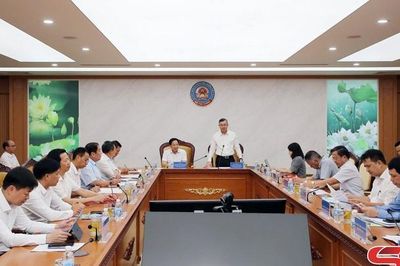 Bộ trưởng Bộ Tài chính làm việc với Thường trực Tỉnh ủy Sơn La