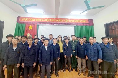 Ra mắt mô hình người có uy tín tuyên truyền pháp luật ở xã biên giới