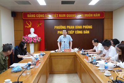 Tăng tiếp dân, giảm bức xúc
