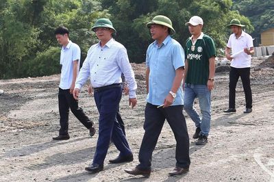 Tập trung đẩy nhanh tiến độ Dự án Khu tái định cư Bản Áng