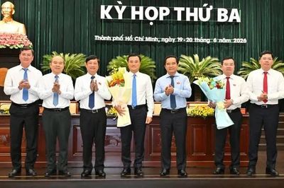 TP.HCM miễn nhiệm nhiều lãnh đạo để thực hiện công tác cán bộ