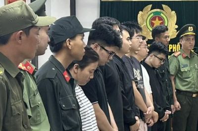 'Rút ruột' hơn 22.000 thẻ thanh toán quốc tế để chiếm đoạt tiền tỷ