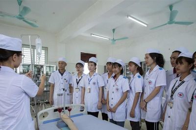 Mở rộng thị trường thu nhập cao cho lao động Việt