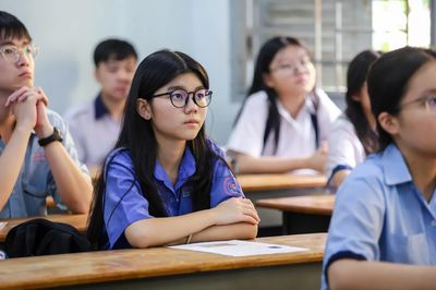 Phân luồng sau THCS: Cân bằng giữa áp lực thi cử và định hướng giáo dục