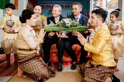 Gia đình trong cộng đồng Khmer Nam Bộ: từ ngôi chùa đến nếp nhà