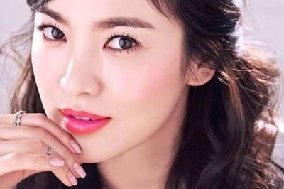 Khóe miệng hướng lên ở tuổi trung niên có thực sự là dấu hiệu của phúc khí?