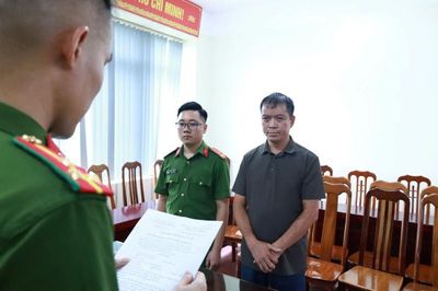 Lật tẩy thủ đoạn 'ốp gỗ nhà dân' rút ruột hơn 8 tỷ tiền đền bù đất ở Lạng Sơn