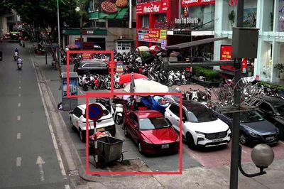Công an Hà Nội công bố hơn 1.300 trường hợp bị 'phạt nguội' do vi phạm trật tự đô thị qua camera AI và phản ánh người dân
