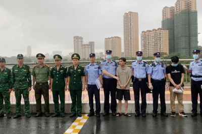Quảng Ninh trao trả 7 công dân nước ngoài nhập cảnh trái phép