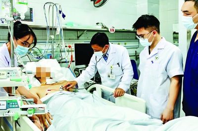 Lá chắn bảo vệ sức khỏe cộng đồng mạng trước tin giả