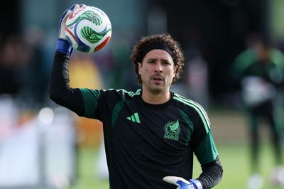 FIFA không công nhận kỷ lục của Ochoa