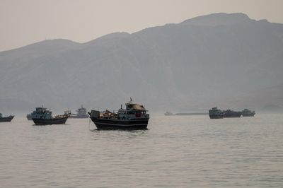 Iran tiếp tục tuyên bố phong tỏa eo biển Hormuz