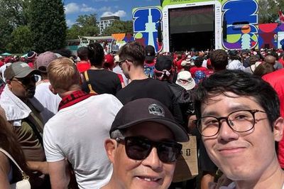 Thư từ Canada: Hòa mình vào biển người ở Toronto