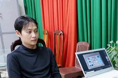 Đối tượng thu tiền bảo kê tiếp viên quán karaoke ra đầu thú