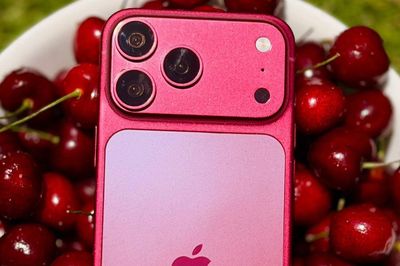 Nghịch lý giá bán iPhone 18 Pro Max 1.399 USD, Apple toan tính gì?