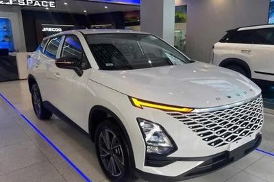 SUV hạng B giá 559 triệu tại Việt Nam, cạnh tranh với Toyota Yaris Cross