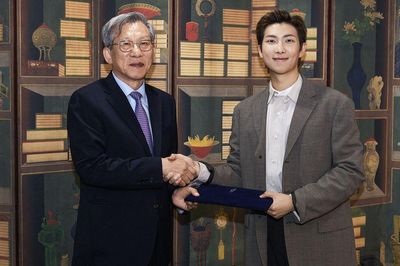Trưởng nhóm BTS được trao vai trò chưa nghệ sĩ nào từng có tại Hàn Quốc