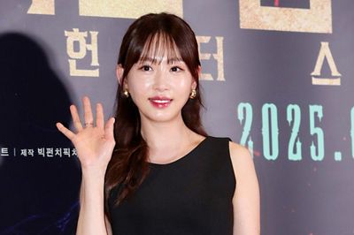 Kang Ye Won trải lòng về khoản nợ 1,1 tỷ won cha để lại