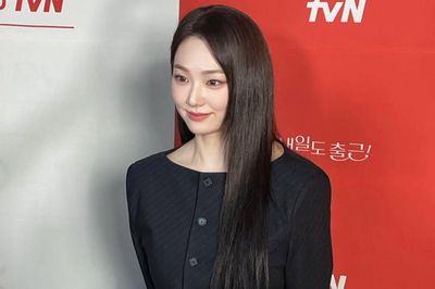 Kang Mi Na gây chú ý với nhan sắc thăng hạng sau khi giảm 10kg