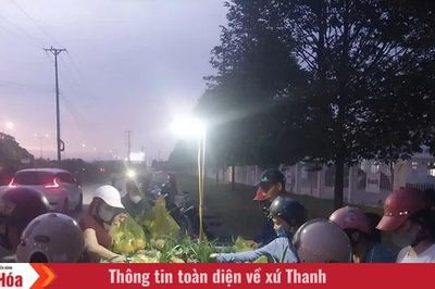 Chợ cuối chiều...