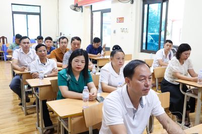 Hơn 40 cán bộ, viên chức tham gia huấn luyện an toàn, vệ sinh lao động