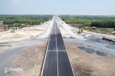 Khơi thông mặt bằng, mở đường cho tăng trưởng