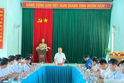 Phó Bí thư Tỉnh ủy Châu Ngọc Tuấn làm việc với 6 xã, phường phía Tây