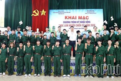 Khai mạc chương trình kỹ năng sống 'Học làm người chiến sĩ' năm 2026